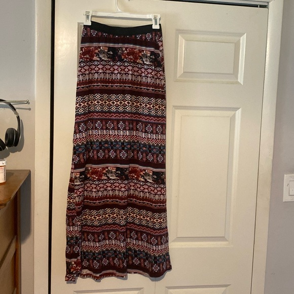 Funky maxi skirt - Picture 1 of 2